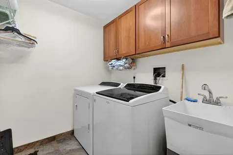 223 Willow Lane Geneva IL 60134