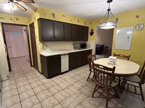 532 South Blackstone Avenue Glenwood IL 60425