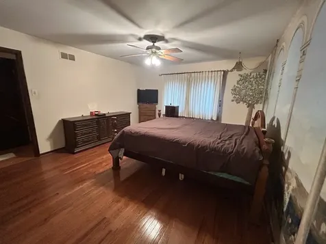 532 South Blackstone Avenue Glenwood IL 60425