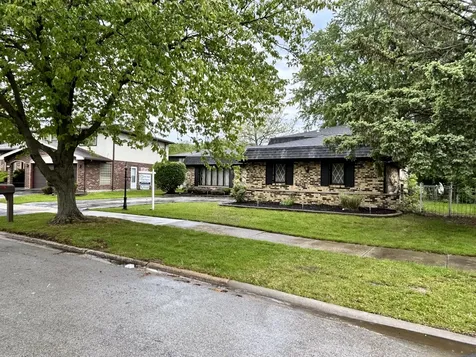 532 South Blackstone Avenue Glenwood IL 60425