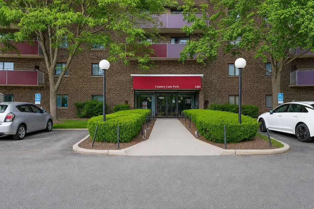 1463 Mercury Drive Schaumburg IL 60193