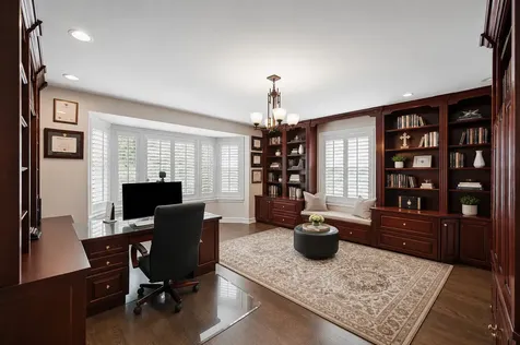 2 Hickory Lane Northbrook IL 60062