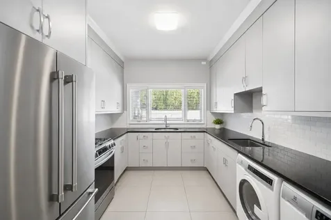 2 Hickory Lane Northbrook IL 60062