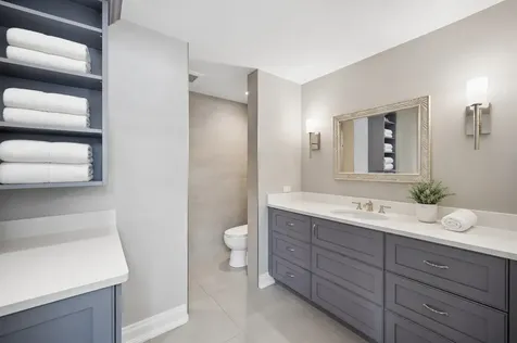 2 Hickory Lane Northbrook IL 60062