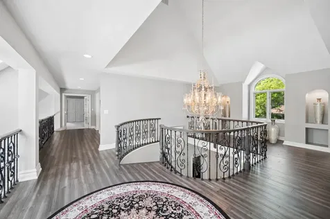 2 Hickory Lane Northbrook IL 60062