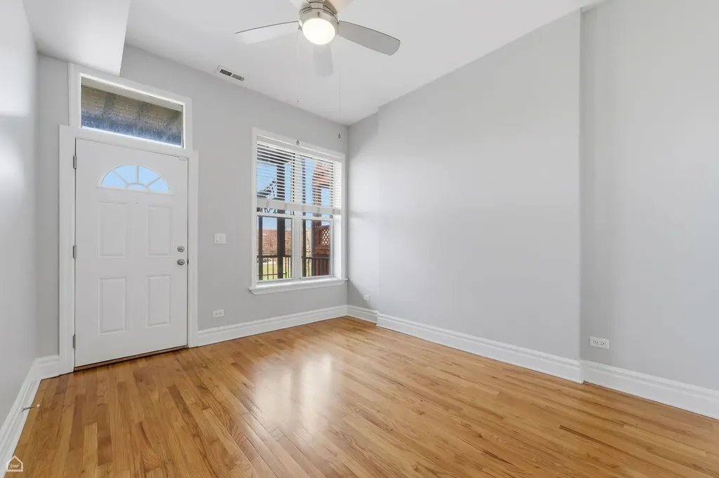 4852 South Prairie Avenue Chicago IL 60615