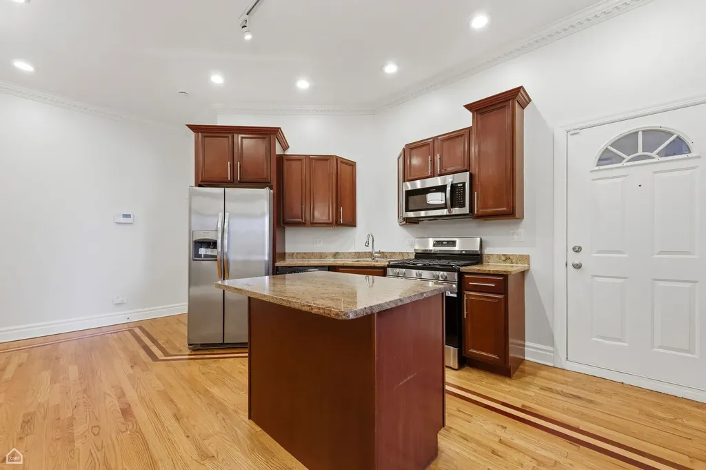 4852 South Prairie Avenue Chicago IL 60615
