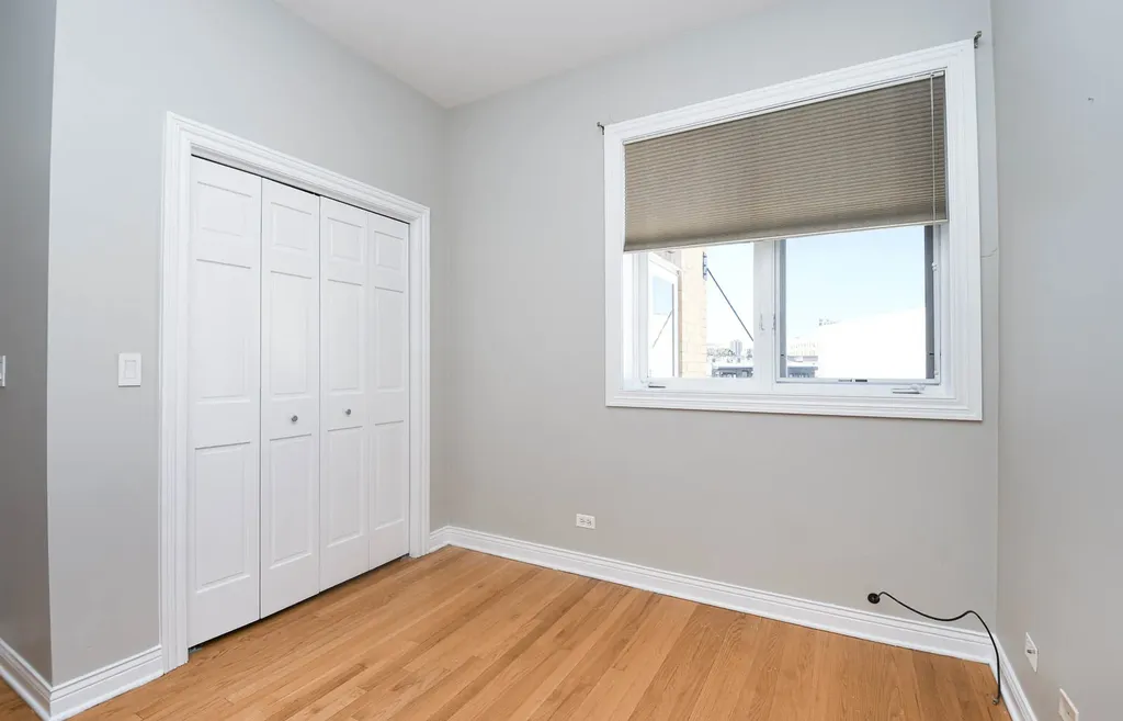 930 West Cuyler Avenue Chicago IL 60613