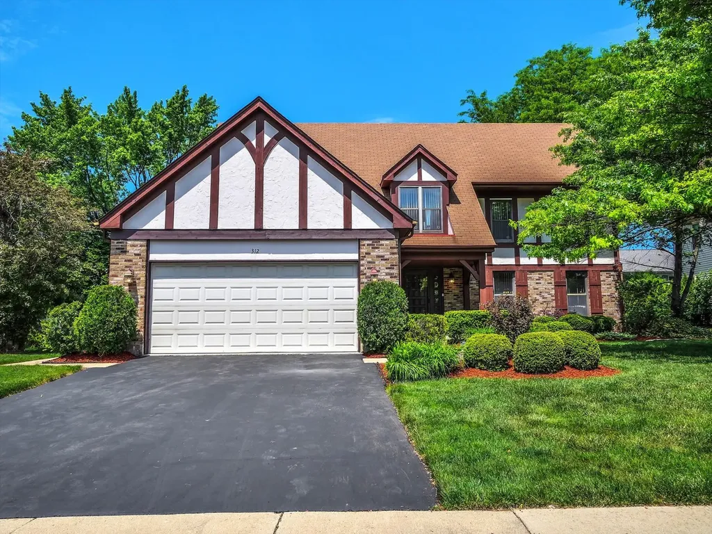 312 West Brampton Lane Arlington Heights IL 60004