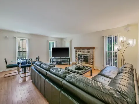 312 West Brampton Lane Arlington Heights IL 60004