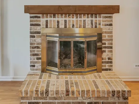 312 West Brampton Lane Arlington Heights IL 60004
