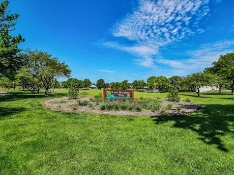 312 West Brampton Lane Arlington Heights IL 60004