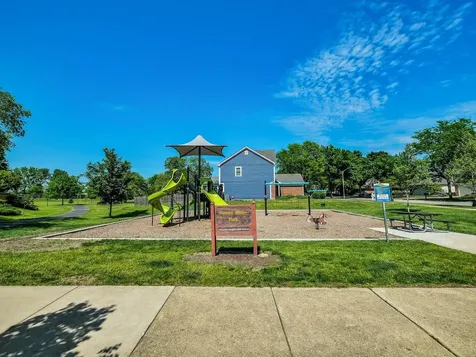 312 West Brampton Lane Arlington Heights IL 60004