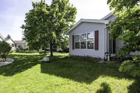 109 Hunter Court Grayslake IL 60030