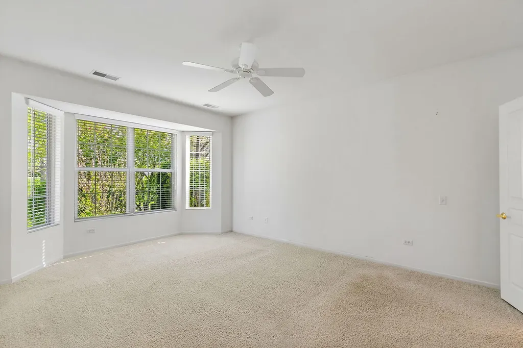 13761 Chestnut Lane Huntley IL 60142