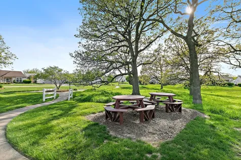 13761 Chestnut Lane Huntley IL 60142