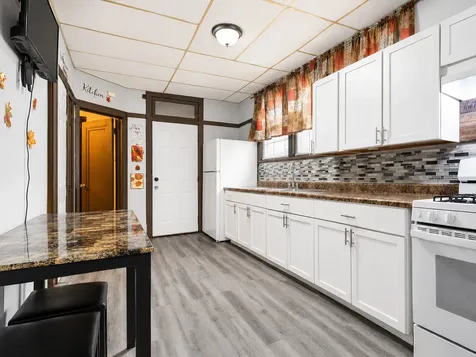 8047 South Hermitage Avenue Chicago IL 60620