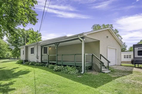 237 Chapman Street Paw Paw IL 61353