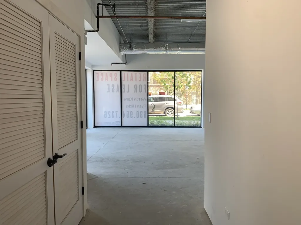 3925 North Pulaski Road Chicago IL 60641