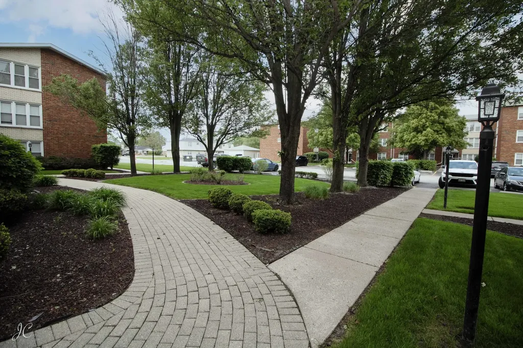 10803 South Pulaski Road Chicago IL 60655