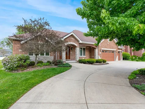 5605 South Kensington Avenue Countryside IL 60525