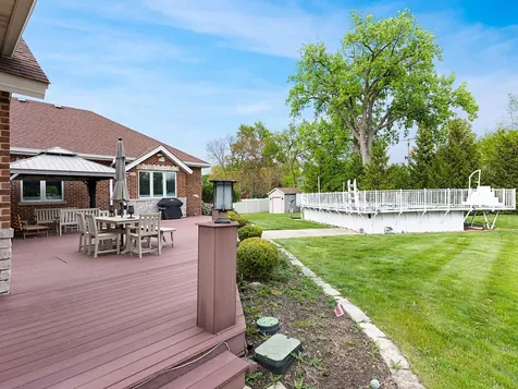 5605 South Kensington Avenue Countryside IL 60525