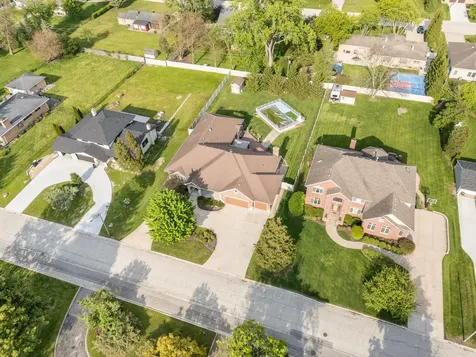 5605 South Kensington Avenue Countryside IL 60525