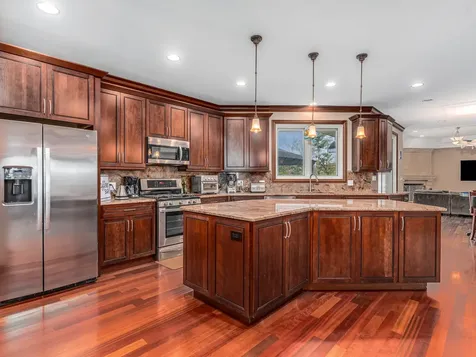 5605 South Kensington Avenue Countryside IL 60525