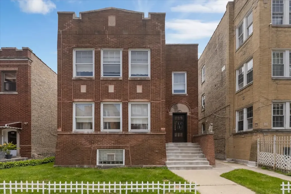 6219 North Claremont Avenue Chicago IL 60659