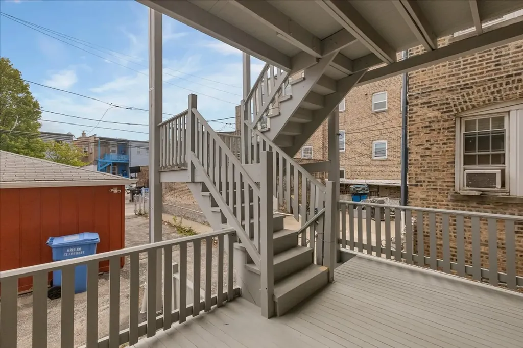 6219 North Claremont Avenue Chicago IL 60659