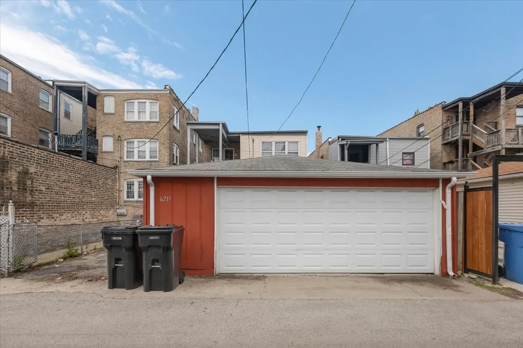 6219 North Claremont Avenue Chicago IL 60659