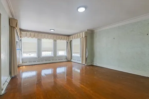 6219 North Claremont Avenue Chicago IL 60659