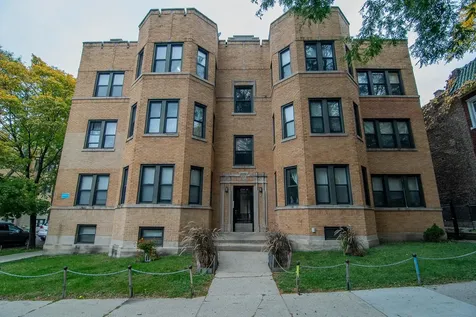 2056 West Arthur Avenue Chicago IL 60645
