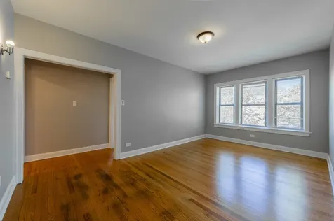 2056 West Arthur Avenue Chicago IL 60645