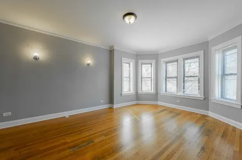 2056 West Arthur Avenue Chicago IL 60645