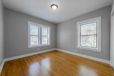 2056 West Arthur Avenue Chicago IL 60645