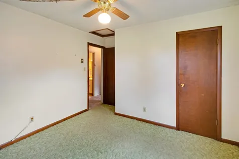 613 North Vorcey Street Tolono IL 61880