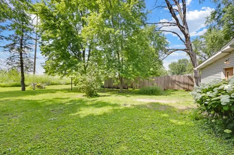 613 North Vorcey Street Tolono IL 61880