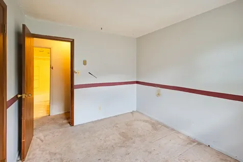 613 North Vorcey Street Tolono IL 61880