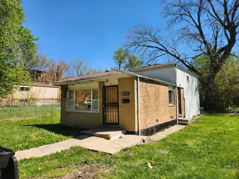 6717 South Rhodes Avenue Chicago IL 60637