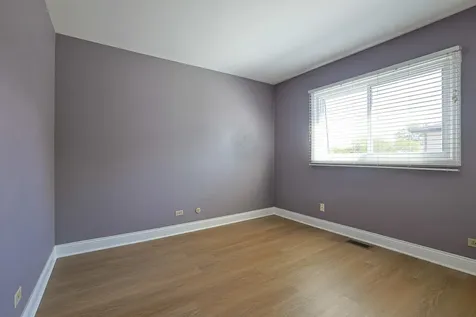 1299 West New Britton Drive Hoffman Estates IL 60192
