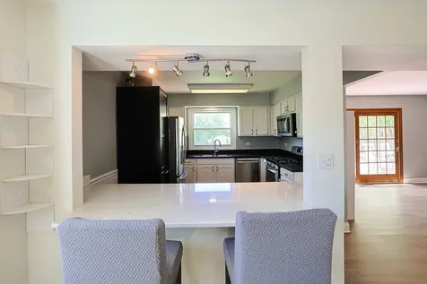 1299 West New Britton Drive Hoffman Estates IL 60192