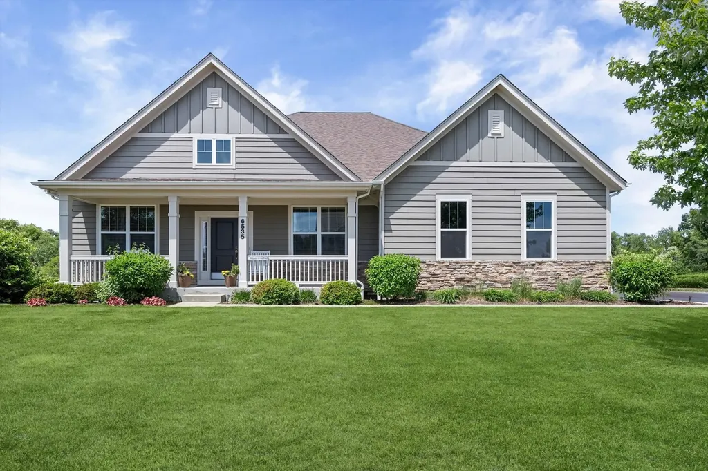6535 Woodland Hills Drive Lakewood IL 60014