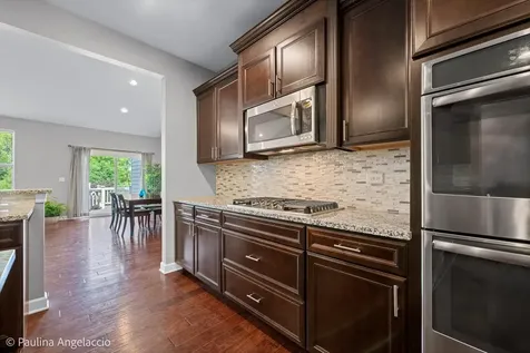 6535 Woodland Hills Drive Lakewood IL 60014