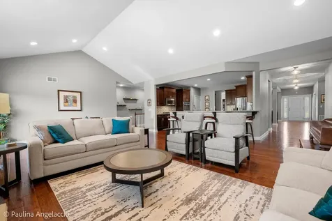 6535 Woodland Hills Drive Lakewood IL 60014