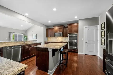6535 Woodland Hills Drive Lakewood IL 60014