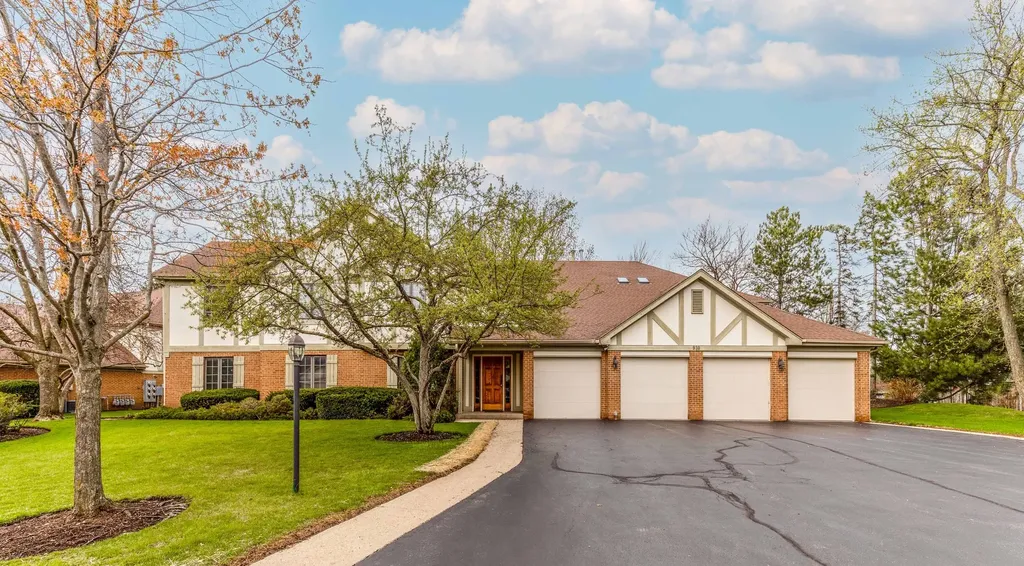 930 Ivy Lane Deerfield IL 60015