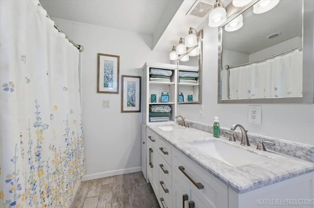 1N255 Prairie Avenue Glen Ellyn IL 60137