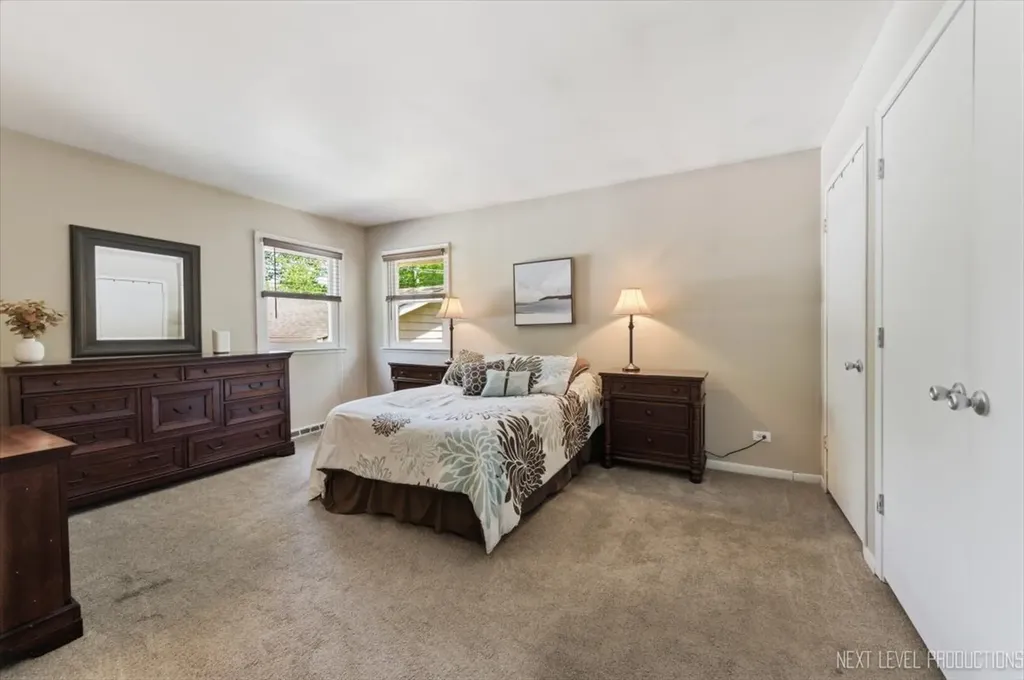 1N255 Prairie Avenue Glen Ellyn IL 60137