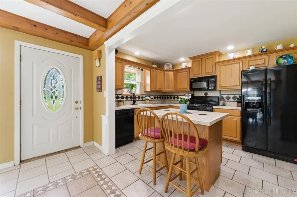 1N255 Prairie Avenue Glen Ellyn IL 60137